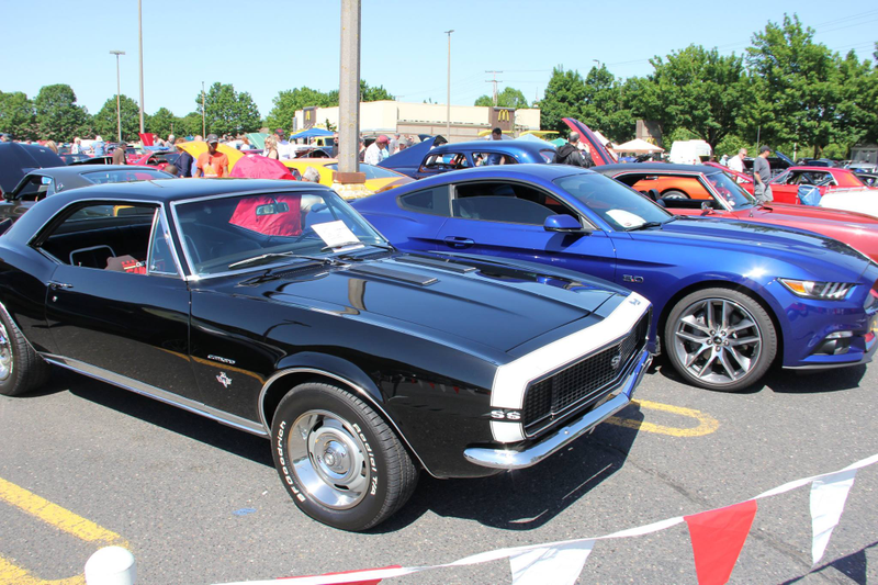 Illustration for article titled Columbia River Camaro Club - First outdoor car show of the summer.